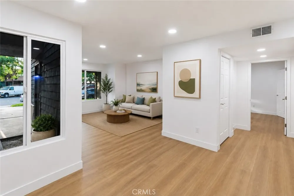 9010 Newport #3 Fontana, CA 92335