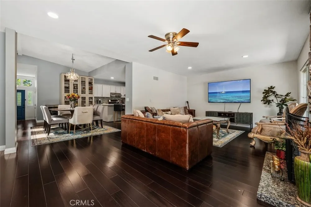 3136 Frances Avenue La Crescenta, CA 91214