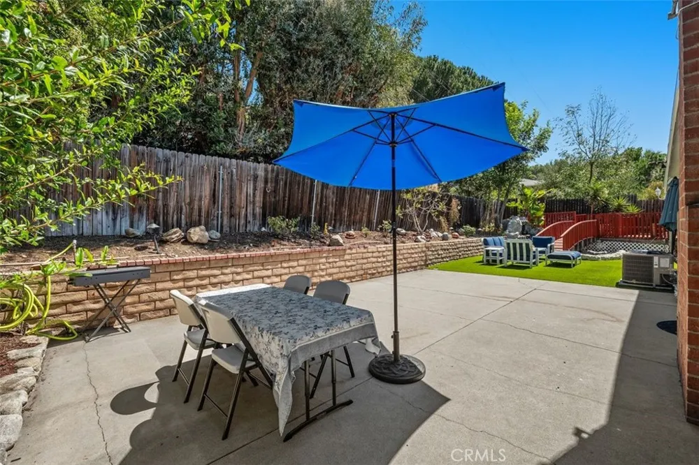 3136 Frances Avenue La Crescenta, CA 91214
