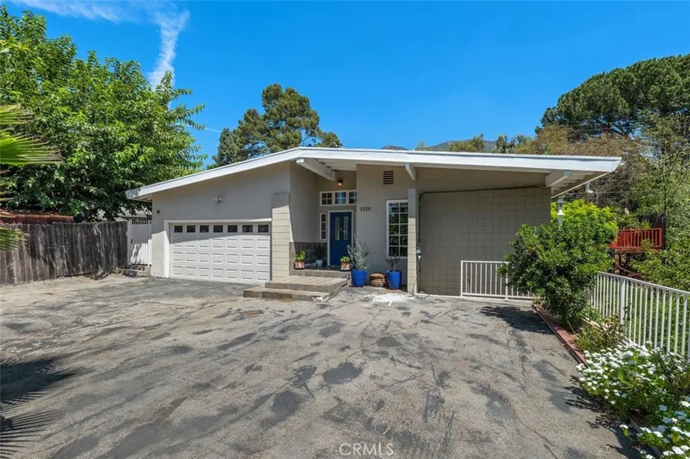 3136 Frances Avenue La Crescenta, CA 91214