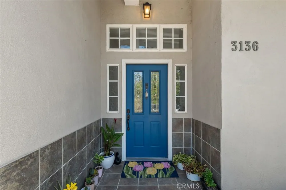 3136 Frances Avenue La Crescenta, CA 91214