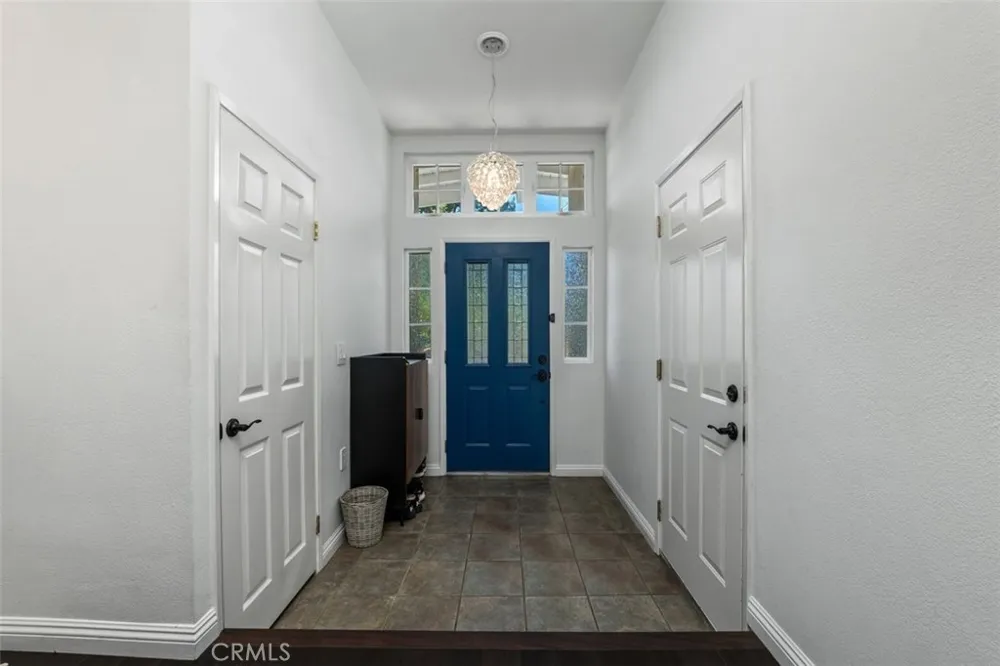 3136 Frances Avenue La Crescenta, CA 91214
