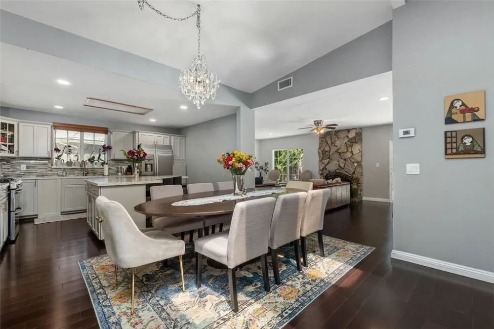 3136 Frances Avenue La Crescenta, CA 91214