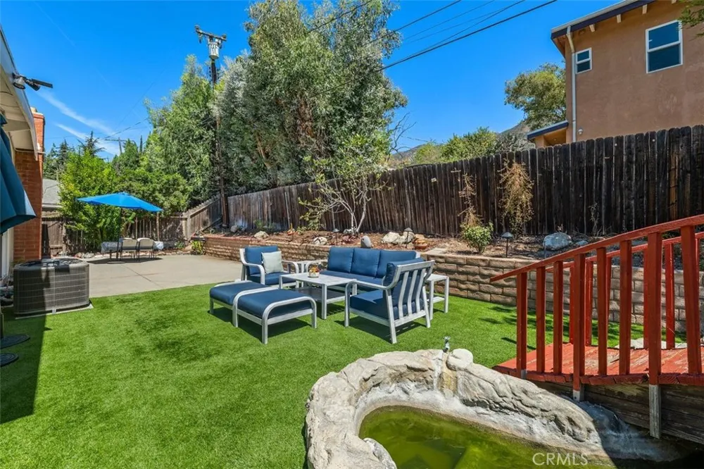 3136 Frances Avenue La Crescenta, CA 91214