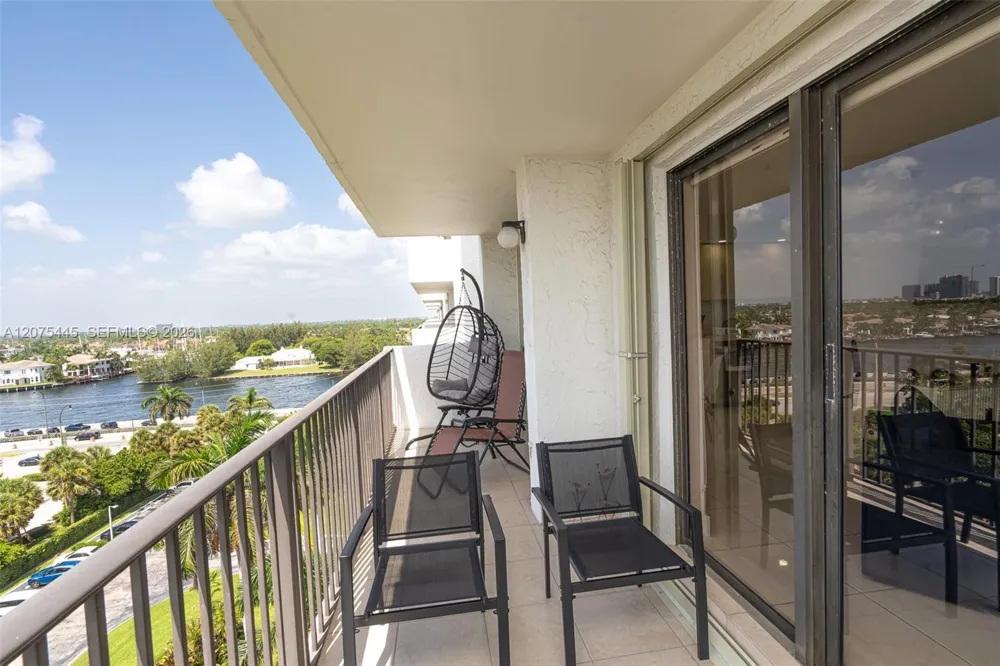 1201 S Ocean Dr #904S Hollywood, FL 33019