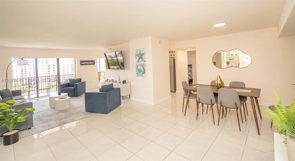 1201 S Ocean Dr #904S Hollywood, FL 33019