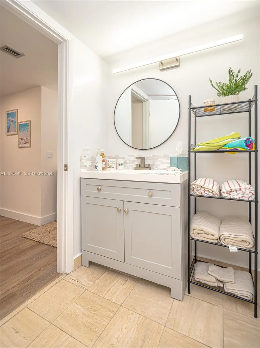 1201 S Ocean Dr #904S Hollywood, FL 33019