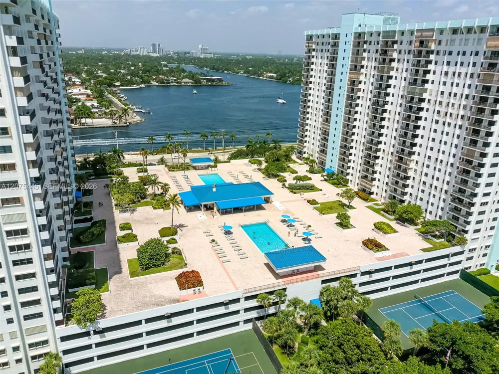 1201 S Ocean Dr #904S Hollywood, FL 33019