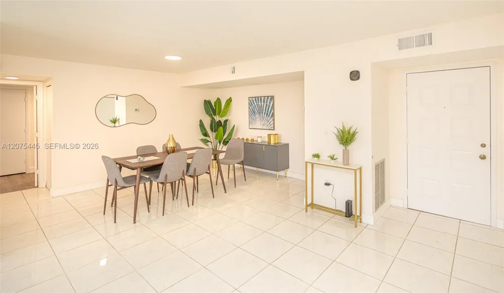 1201 S Ocean Dr #904S Hollywood, FL 33019