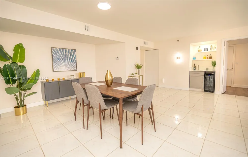 1201 S Ocean Dr #904S Hollywood, FL 33019