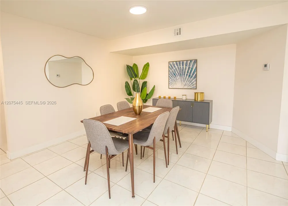 1201 S Ocean Dr #904S Hollywood, FL 33019