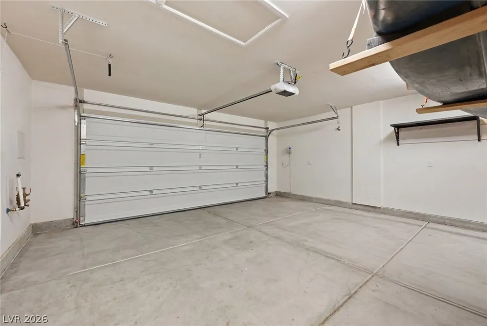 8370 Vinamala Avenue Las Vegas, NV 89149