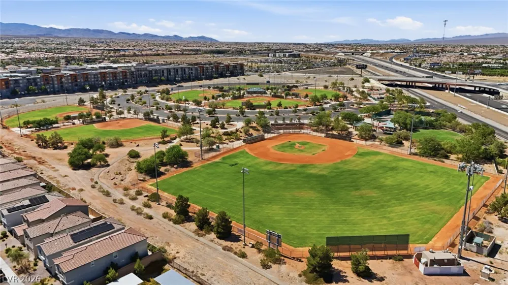 8370 Vinamala Avenue Las Vegas, NV 89149