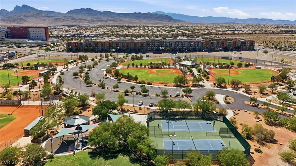 8370 Vinamala Avenue Las Vegas, NV 89149
