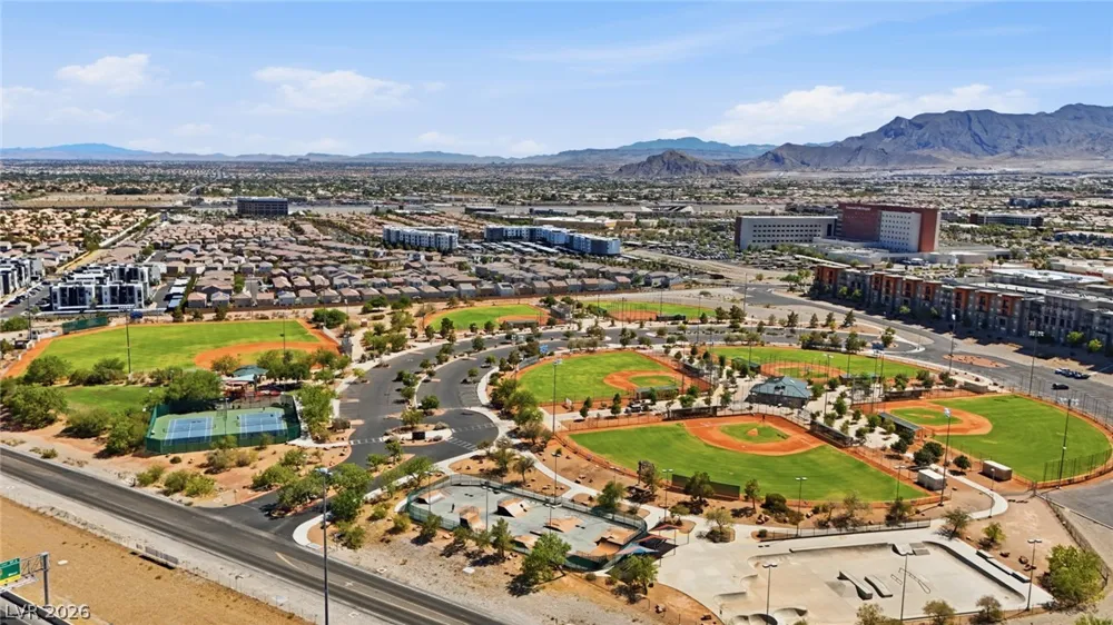 8370 Vinamala Avenue Las Vegas, NV 89149