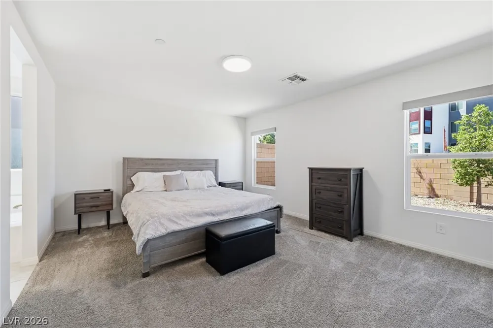 8370 Vinamala Avenue Las Vegas, NV 89149