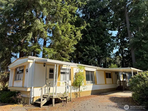 2419 Jahn Ave NW #28