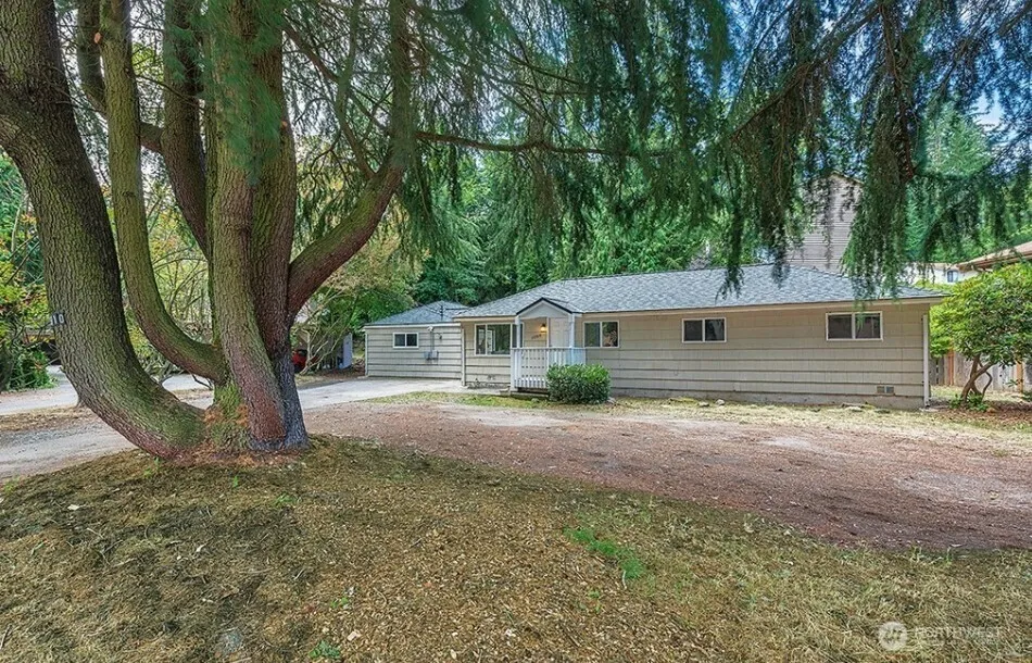 22910 Edmonds Way Edmonds, WA 98020