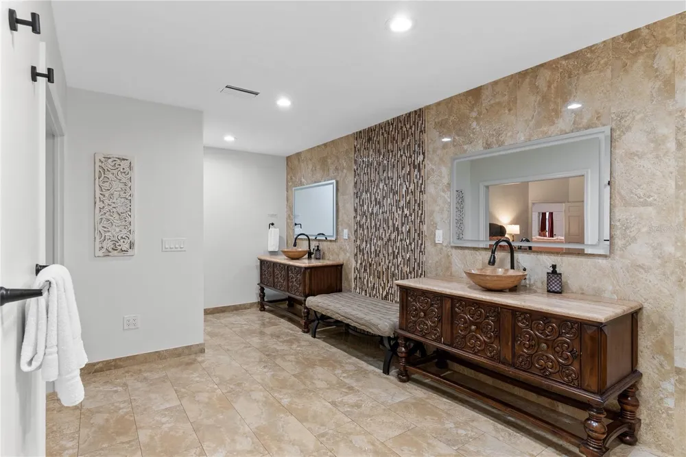 20 BOGIE LANE Palm Harbor, FL 34683