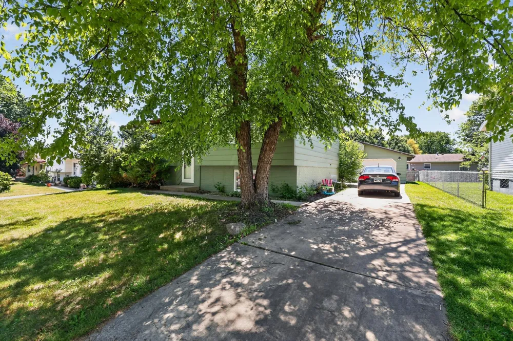 2068 48th Street NW Rochester, MN 55901