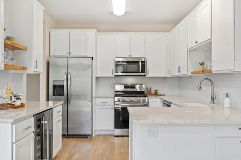 1353 White Oak Drive