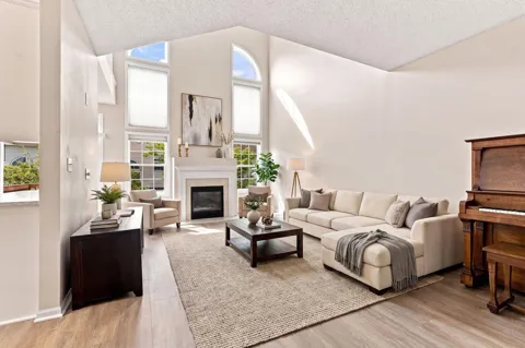 1353 White Oak Drive