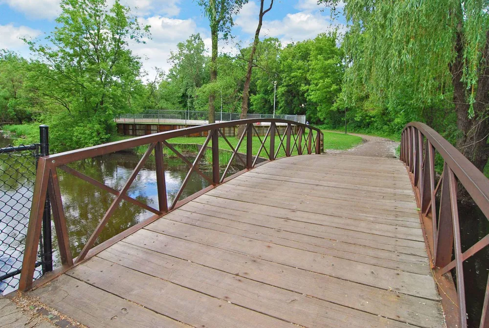 5116 Indianola Avenue Edina, MN 55424