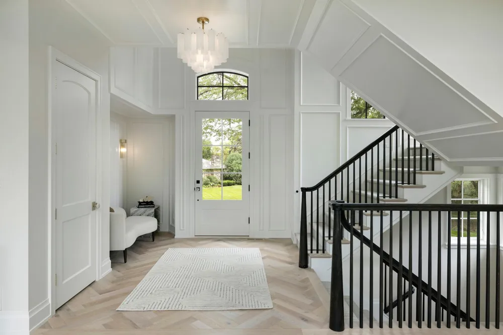 5116 Indianola Avenue Edina, MN 55424