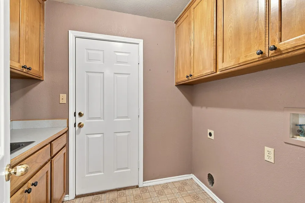 31003 Doe Run Court Whitney, TX 76692