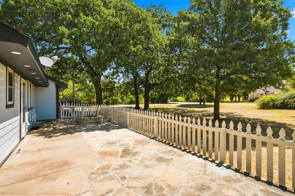 31003 Doe Run Court Whitney, TX 76692