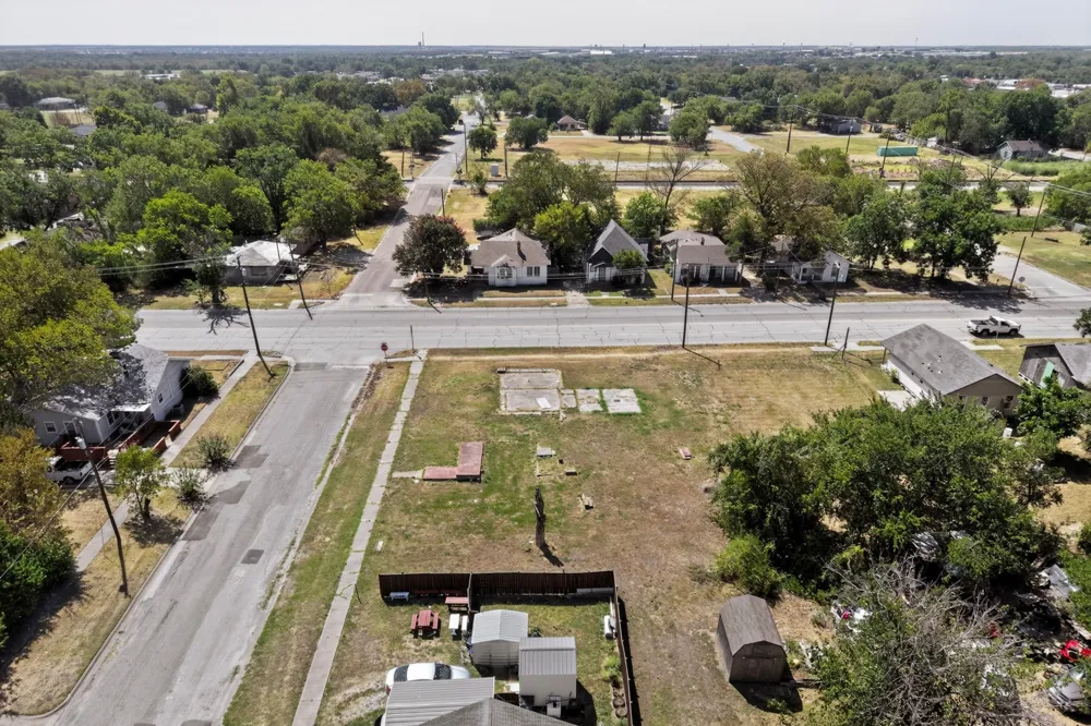 814 Martin Luther King Boulevard Corsicana, TX 75110