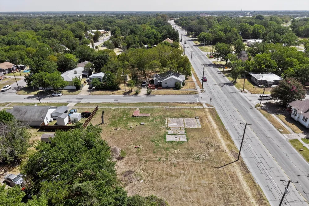 814 Martin Luther King Boulevard Corsicana, TX 75110