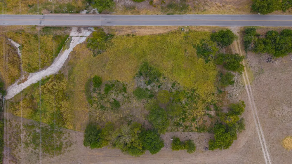 2615 S Houston School Road Lancaster, TX 75146