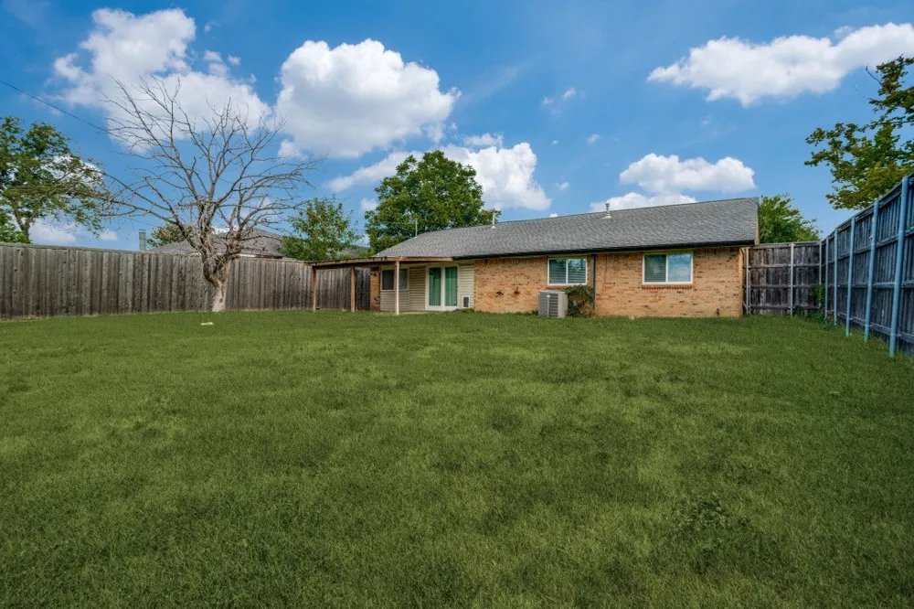 1412 E Park Boulevard Plano, TX 75074
