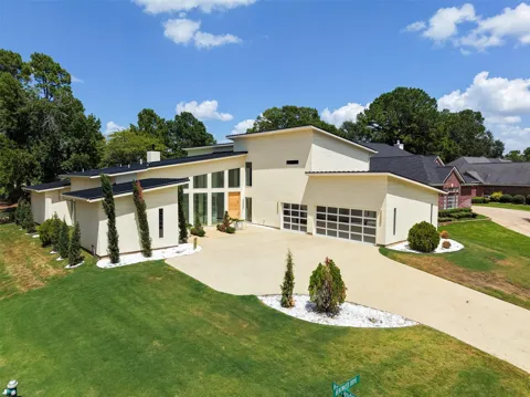 1167 Bentwater Drive