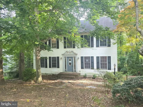 5825 MAGNOLIA CIRCLE