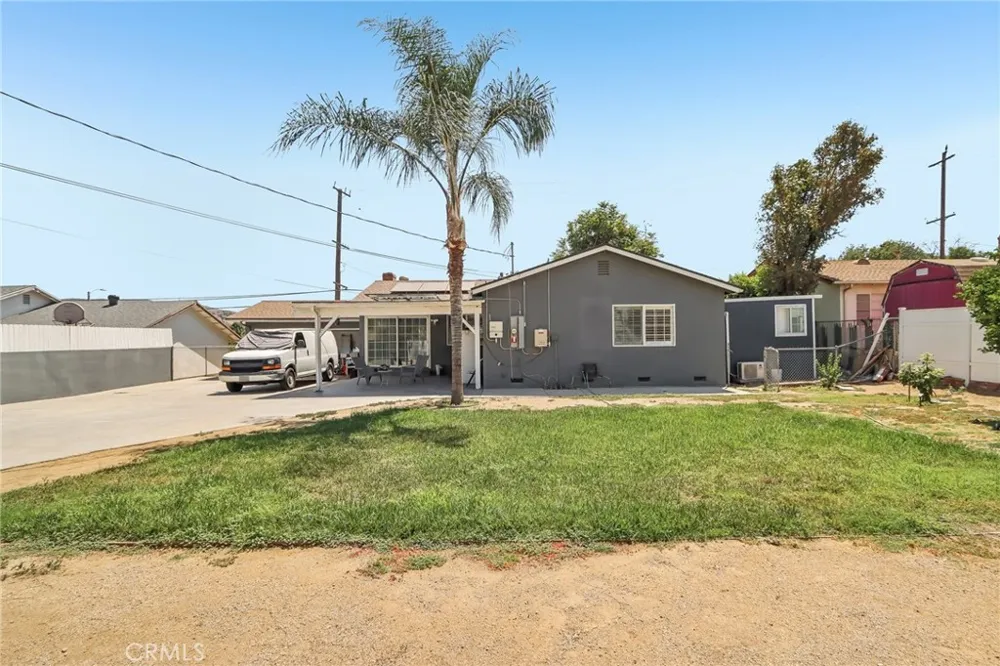 10065 Foothill Lakeview Terrace, CA 91342