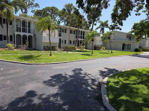 2304 RINGLING BOULEVARD #104