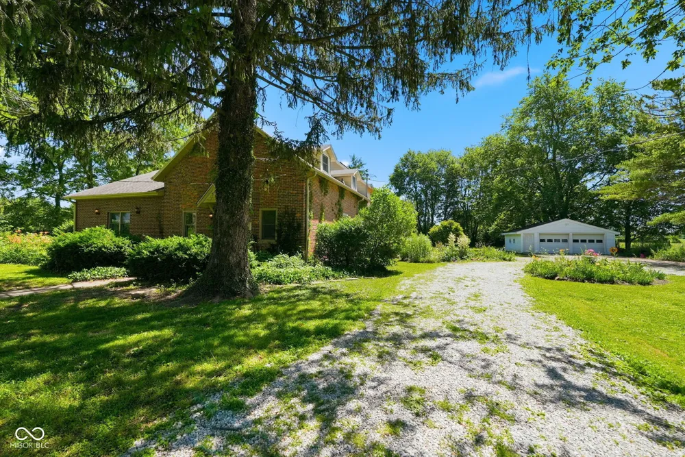 2100 County Road 800 W Yorktown, IN 47396