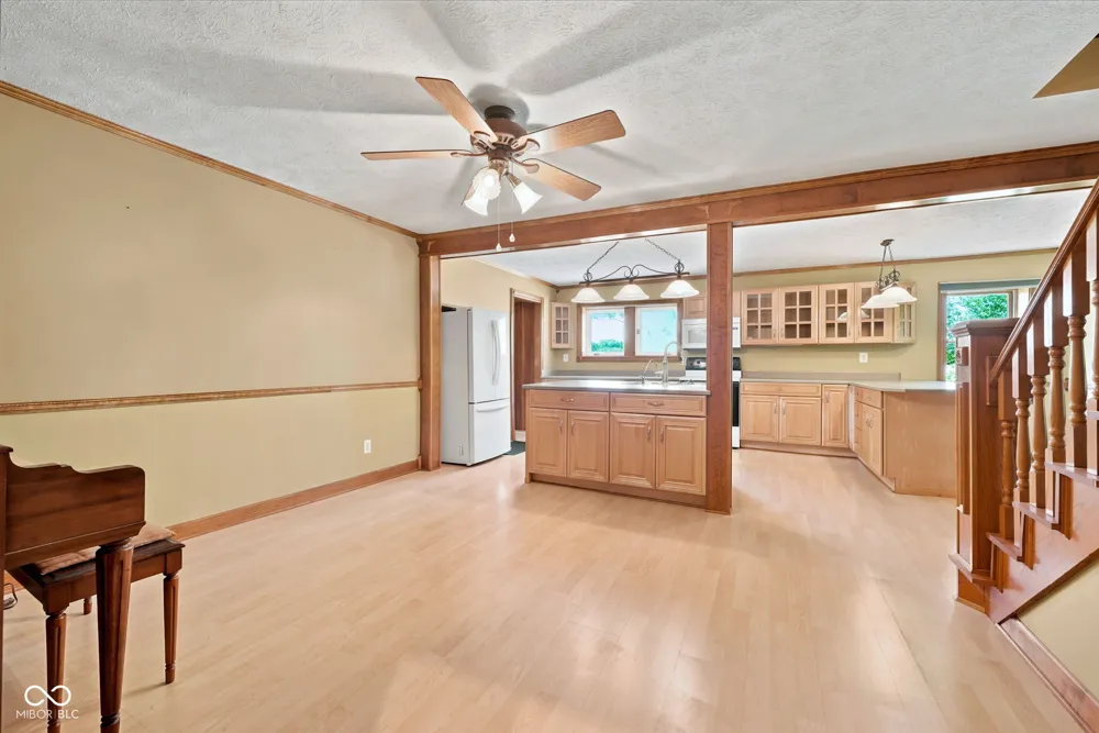 2100 County Road 800 W Yorktown, IN 47396