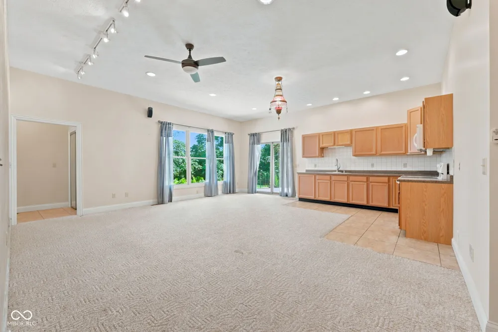 2100 County Road 800 W Yorktown, IN 47396