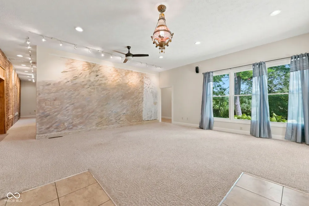2100 County Road 800 W Yorktown, IN 47396