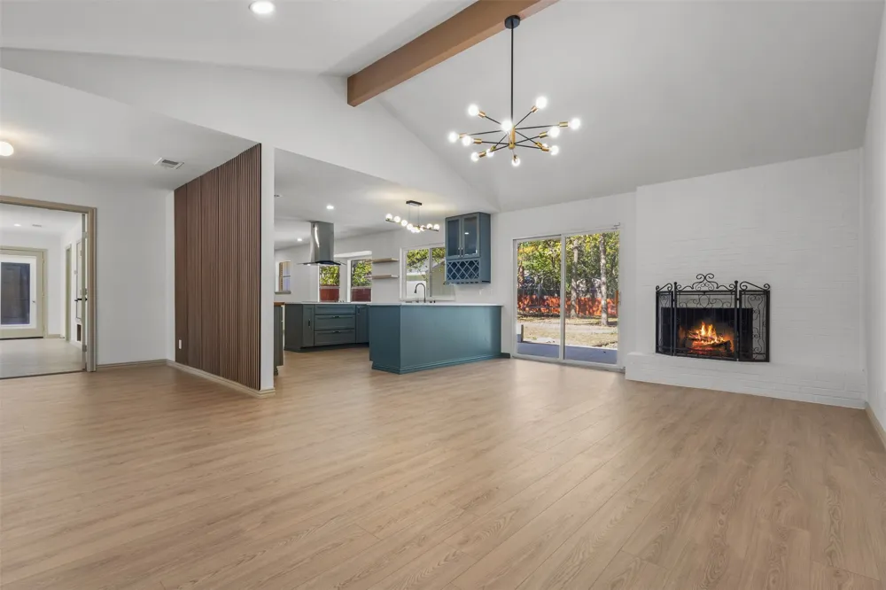 504 Chisolm Court Colleyville, TX 76034