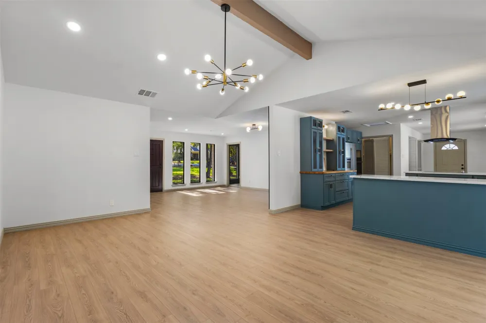 504 Chisolm Court Colleyville, TX 76034