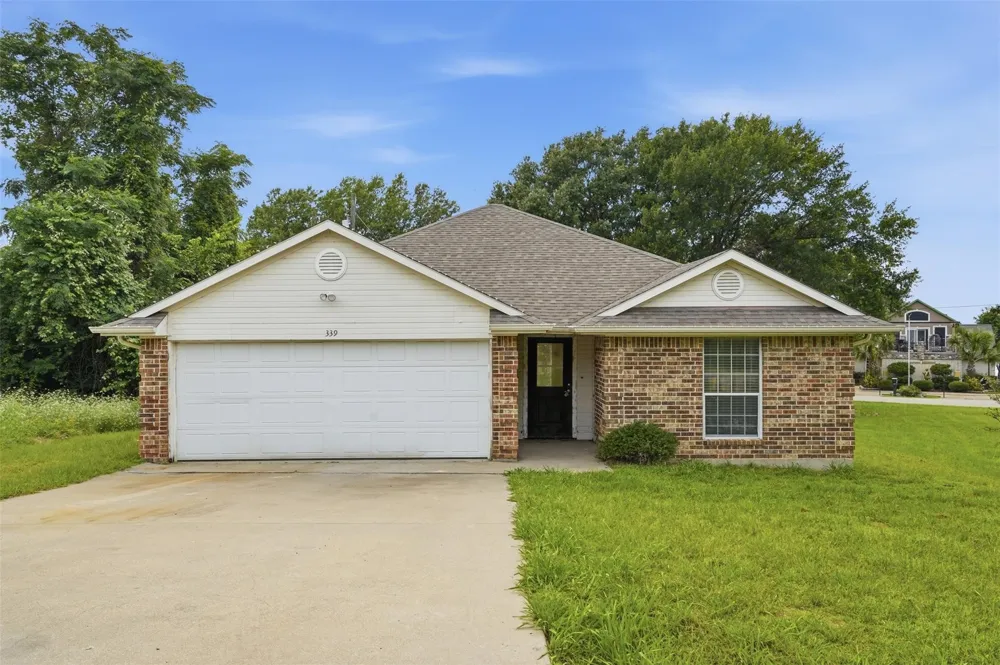 339 Outboard Drive Gun Barrel City, TX 75156