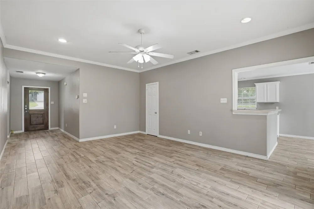339 Outboard Drive Gun Barrel City, TX 75156