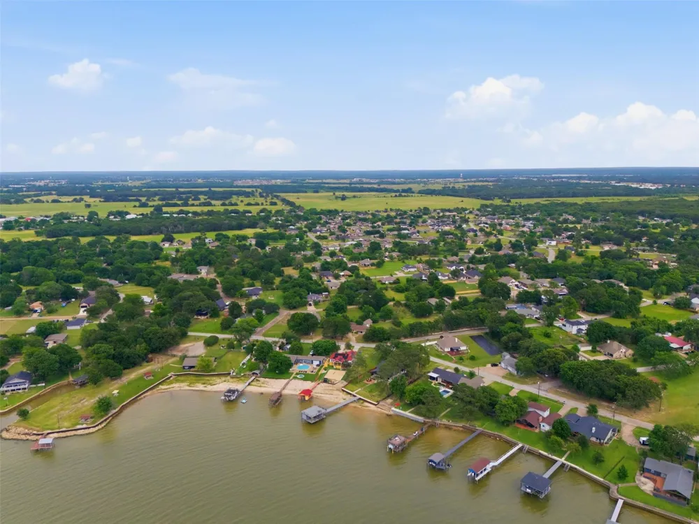339 Outboard Drive Gun Barrel City, TX 75156