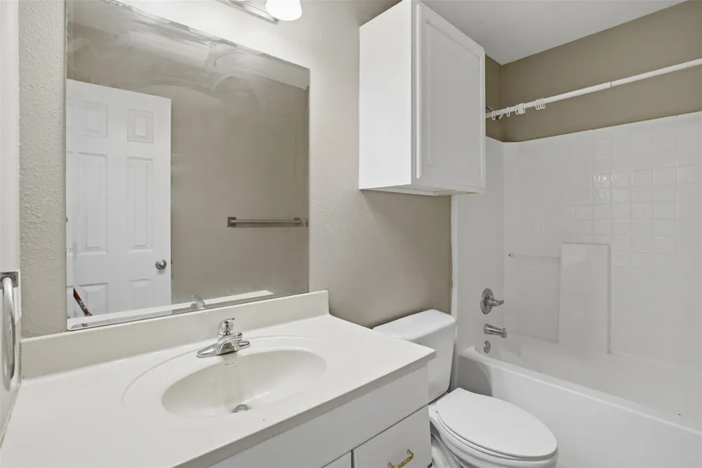 339 Outboard Drive Gun Barrel City, TX 75156