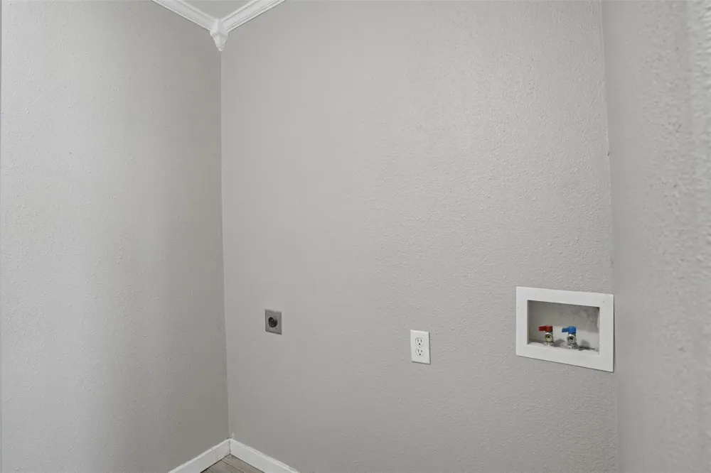 339 Outboard Drive Gun Barrel City, TX 75156