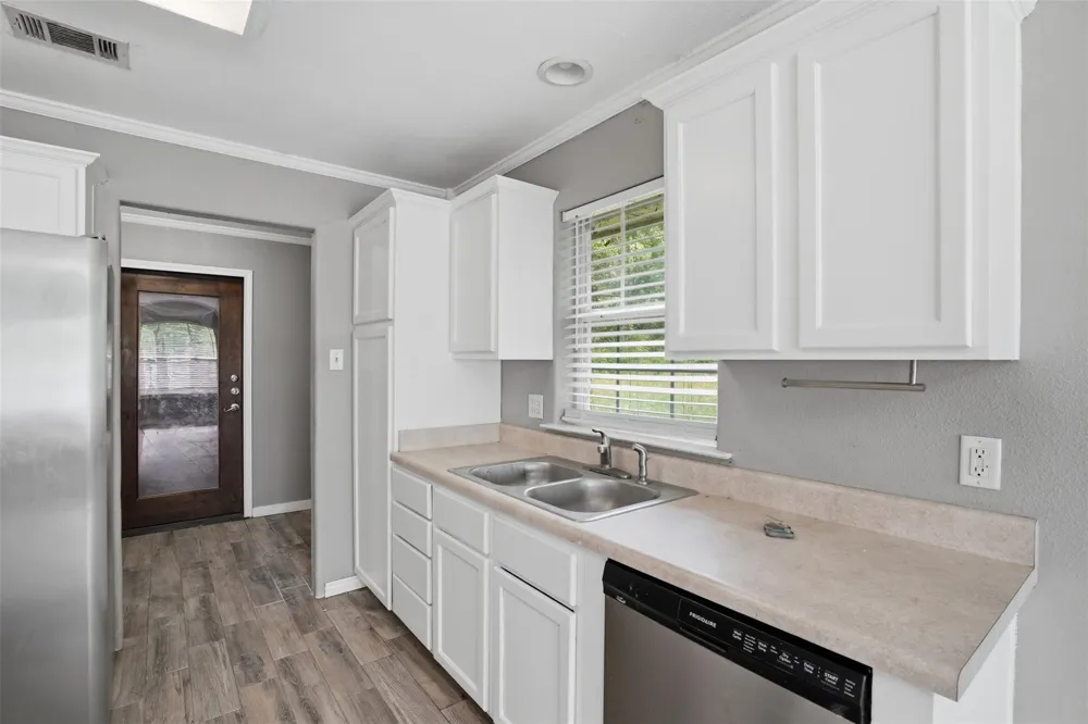 339 Outboard Drive Gun Barrel City, TX 75156